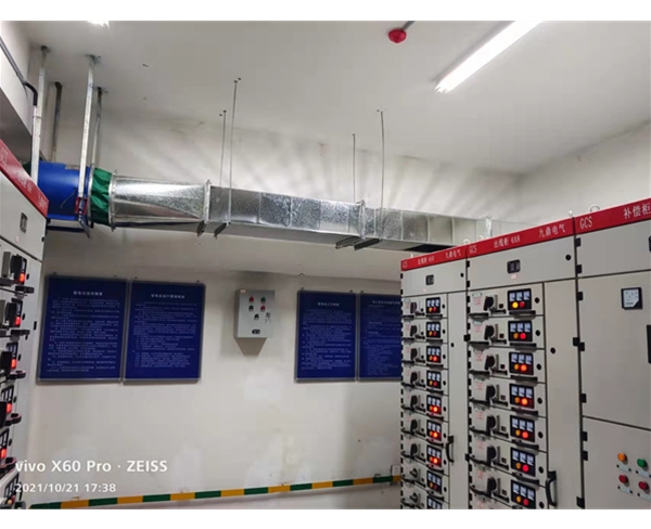 手机实拍配电室